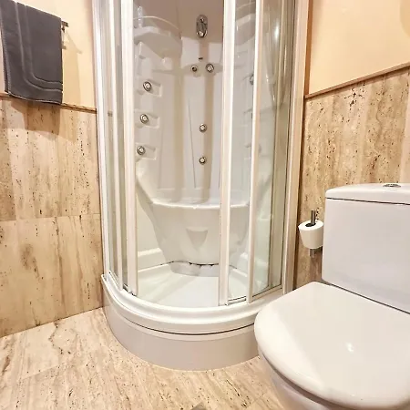 With A Balcony, Downtown, Free Parking By Ybh